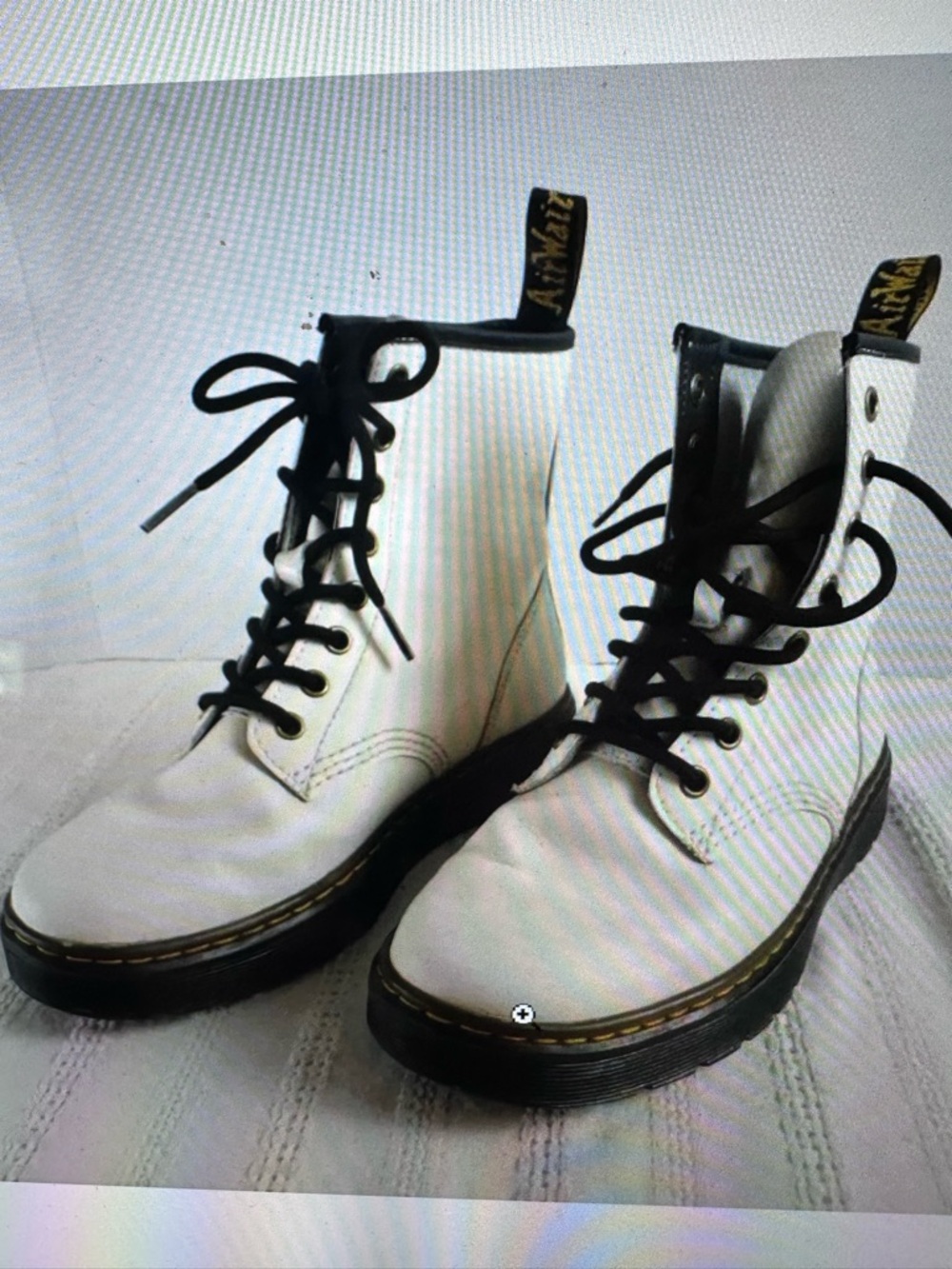 DOC MARTENS WOMEN SZ 8 White Combat Boots with Black Laces